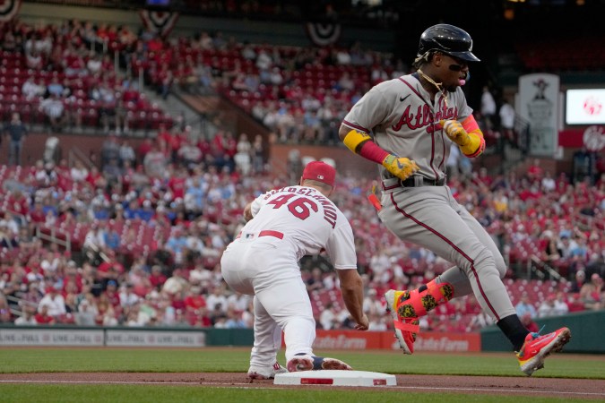 El venezolano Ronald Acuña Jr. avisó recientemente que está enfocado en superar los números que dejó durante la pasada temporada con los Atlanta Braves.