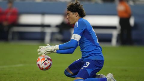 Guillermo Ochoa es uno de los arqueros habituales de la selección de México.