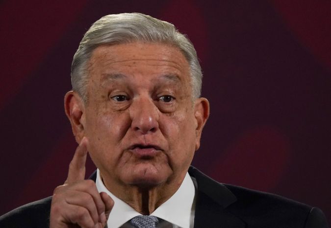 AMLO rechaza subordinación en tema migratorio y acusa que desintegración familiar causó crisis de drogas en EE.UU.