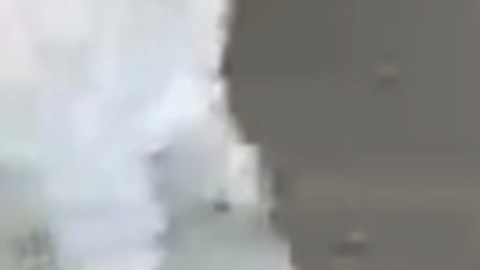 Retiran cargos por ataque a policías de Nueva York a migrante que hizo gestos obscenos a la prensa