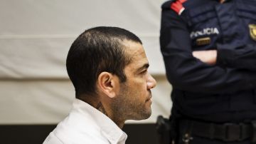 Dani Alves ha sido condenado a cuatro años y medio de cárcel.