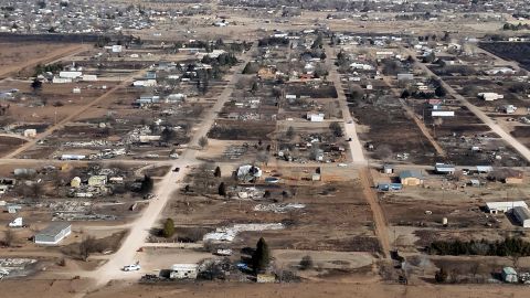 Casa dañadas por el fuego en la ciudad de Borger-Hutchinson en Texas.