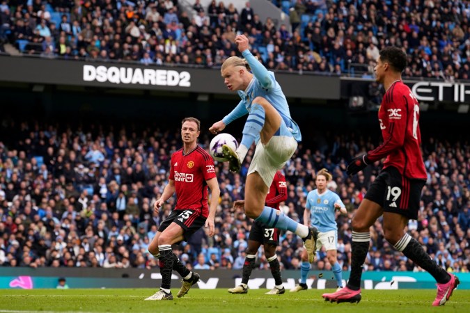 El noruego Erling Haaland durante un momento del partido del fin de semana entre el Manchester City y Manchester United que ganaron los Citizens.
