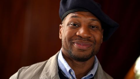 Nueva acusación de agresión contra Jonathan Majors por parte de su ex novia