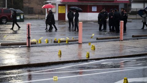 Tiroteo en Philadelphia deja ocho adolescentes heridos en parada de autobús