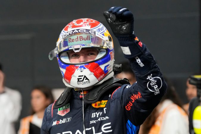 El tricampeón de la F1, Max Verstappen, celebrando su pole position del Gran Premio de Arabia Saudita, segunda prueba de la temporada 2024 de la Fórmula 1.