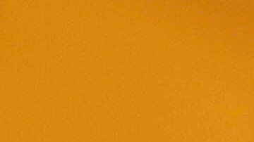 El director de la escudería Red Bull, Christian Horner, acompañado de su esposa la cantante británica, Geri Halliwell, durante el Gran Premio de Arabia Saudita.