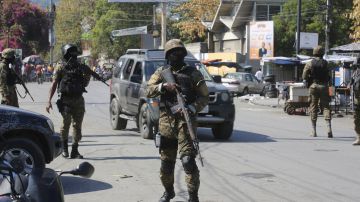 La policía de Haití ha estado combatiendo sin resultados a las pandillas que causan una crisis de violencia en el país.
