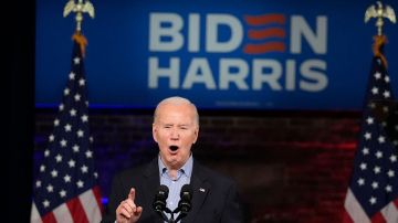 Campaña de Biden califica a Trump de "perdedor" y lo acusa de querer repetir el asalto al Capitolio
