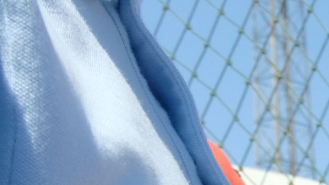 La estrella de los Tampa Bay Rays, Randy Arozarena, firmando autógrafos a los aficionados dominicanos durante el fin de semana en el estadio Quisqueya de Santo Domingo.