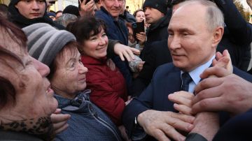 Elecciones presidenciales en Rusia inician; votación se alista para alargar mandato de Putin