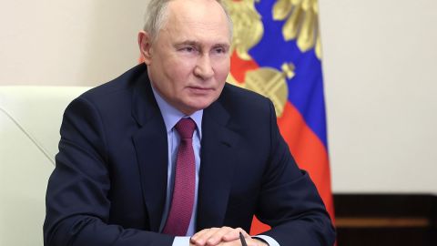 Putin seguirá como presidente de Rusia hasta 2030 tras conseguir histórico 87.5% de votos en elección presidencial