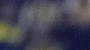 Los jugadores del Fenerbahce fueron agredidos por hinchas del Trabzonspor que saltaron al campo.