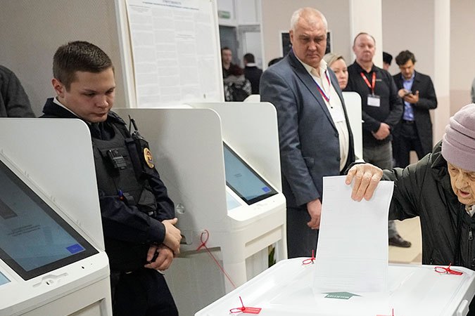 Putin seguirá como presidente de Rusia hasta 2030 tras conseguir histórico 87.5% de votos en elección presidencial