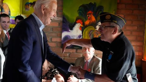 El presidente Biden busca afianzar la confianza del voto latino.