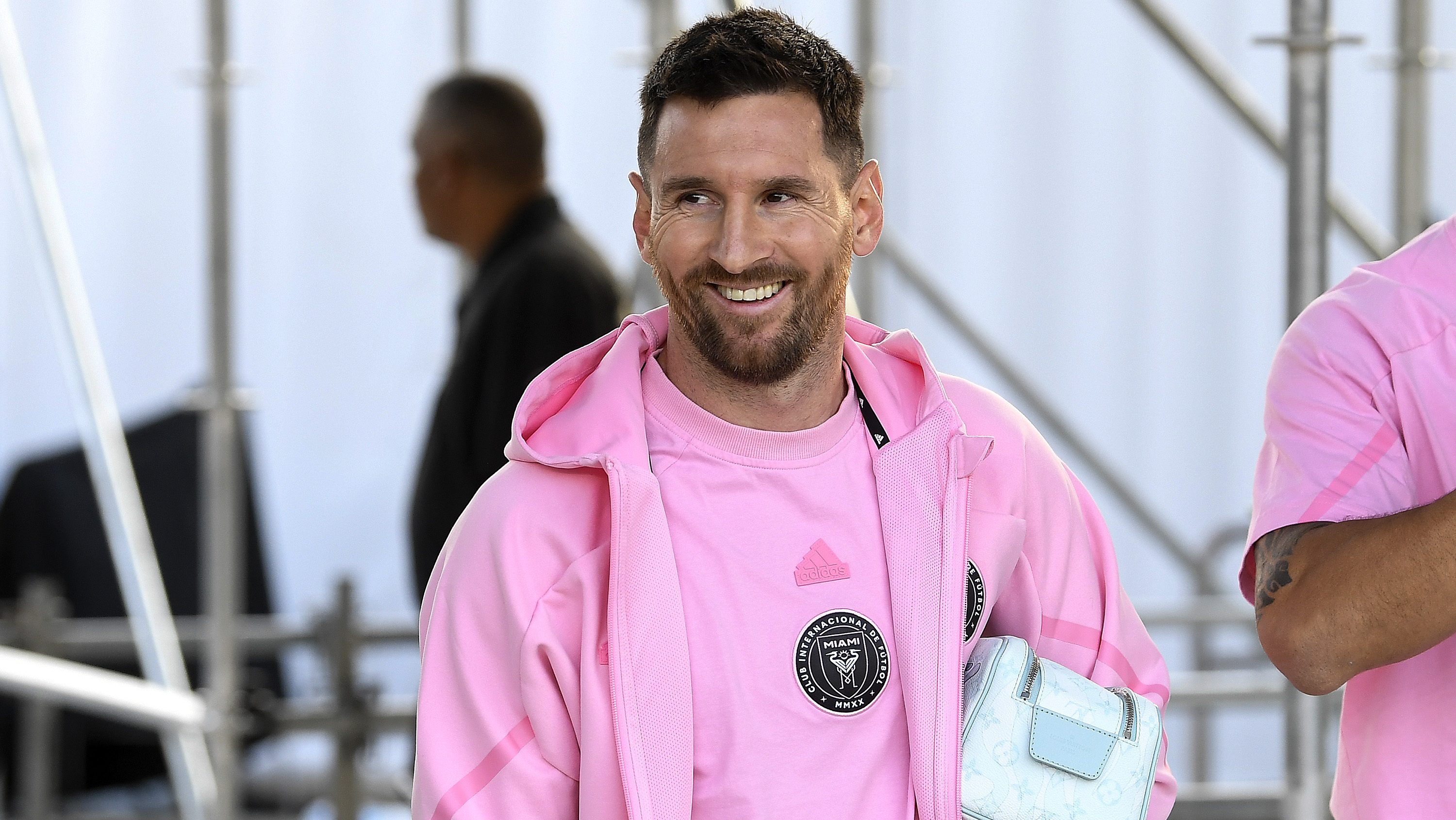 Lionel Messi recibió un regalo bastante peculiar y lo mostró en el camerino  del Inter Miami - La Opinión