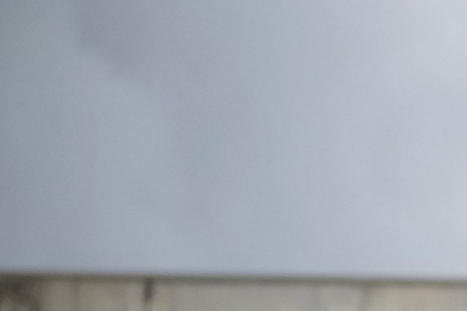 El exfutbolista se laeja de la cárcel en la que estuvo recluido durante 14 meses.