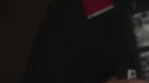 Dani Alves salió caminando del Centro penitenciario Brians 2 acompañado de su abogada.