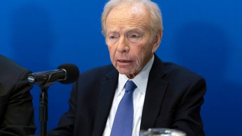 El exsenador Joe Lieberman durante un evento en Washington D.C. el 18 de enero de 2024.