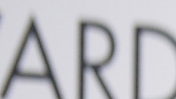 Ariana Grande pidió a sus fans dejar de enviar odio a las personas en su vida  