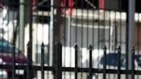 El desamparo sigue siendo un problema que genera disputas y demandas. (Archivo La Opinión)