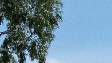 Una vista del trafico en la calle Magic Way en Anaheim.