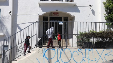 La calle Witmer es "territorio" de la pandilla Rockwood en Pico-Union