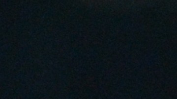 Ciudad Juárez, Chihuahua, 4 de octubre de 2023. Katia Itzel García, árbitra central, muestra tarjeta amarilla de amonestación a Lixy Rodríguez, durante el partido de la jornada 6 del torneo Apertura 2023 de la Liga BBVA MX Femenil, entre las Bravas de FC Juárez y las Esmeraldas del León, celebrado en el estadio Olímpico Benito Juárez. Foto: Imago7/ José Zamora