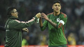 Edson Álvarez no jugó ni un minuto en la derrota de México con la selección Albiceleste.