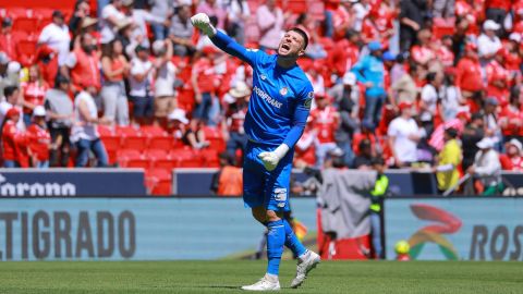 Tiago Volpi celebra su gol contra Tigres.