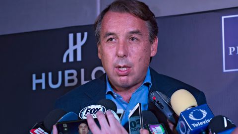 Ciudad de México, 7 de marzo de 2016. Emilio Azcárraga Jean, durante la presentación del reloj conmemorativo del 100 aniversario del Club América, celebrado en una joyería de Polanco. Foto: Imago7/Ernesto Pérez M.