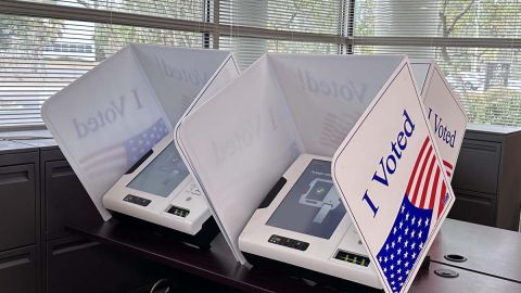 Los votantes no blancos han disminuido