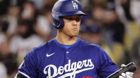 Los Angeles (United States), 25/03/2024.- Los Angeles Dodgers designated hitter Shohei Ohtani checks his bat during the fourth inning of the exhibition game between the Los Angeles Dodgers and the Los Angeles Angels in Los Angeles, California, USA, 25 March 2024. EFE/EPA/ALLISON DINNER