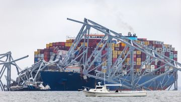 Barco que chocó con el puente de Baltimore tiene contenedores con químicos peligrosos