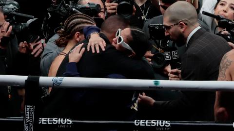 Amanda Serrano tuvo que suspender su combate minutos antes de pelear.