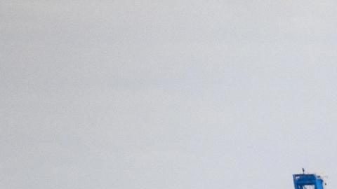 El puente Francis Scott Key se derrumbó parcialmente después de que un buque de carga se topó con él en Baltimore, Maryland, EE.UU., 26 de marzo de 2024.