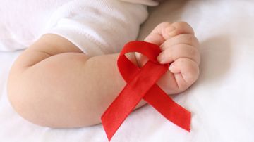 Cuatro niños con VIH logran seguir con vida durante un año sin tratamiento