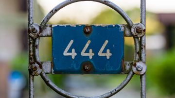 El 444 es un número angelical, de acuerdo con la numerología de los ángeles.