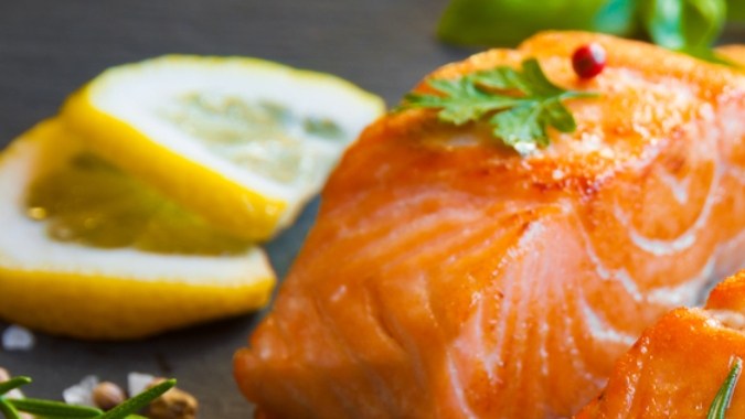 El salmón podría no ser el pescado más saludable para comer: qué dicen los científicos