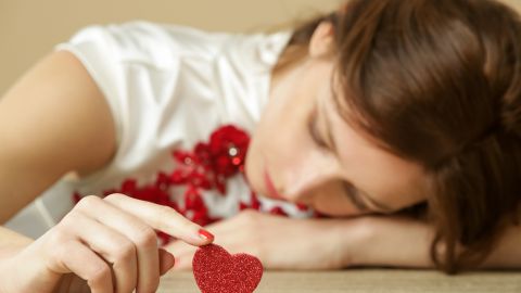 Las personas que más sufren por amor podrían pertenecer a ciertos signos zodiacales.