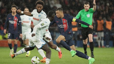 Kylian Mbappé es el actual líder goleador de la Ligue 1 con 26 goles, nueve más que su más cerca no perseguidor.