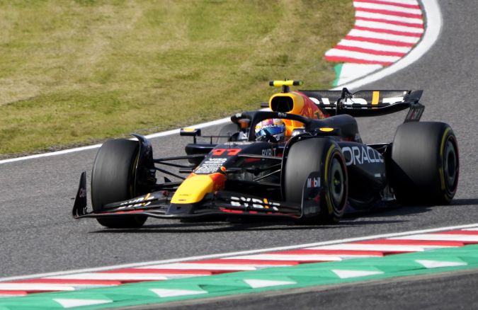 El mexicano Sergio "Checo" Pérez durante un momento del Gran Premio de Japón del pasado fin de semana en el que logró el segundo puesto por detrás de Max Verstappen.
