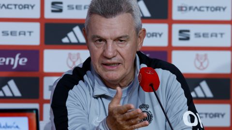 Javier Aguirre hablando durante la rueda de prensa que se llevó a cabo este viernes antes de la final de la Copa del Rey.