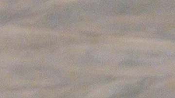 AMDEP8670. NUEVA YORK (ESTADOS UNIDOS), 31/03/2024.- Dorian Finney-Smith (i) de Brooklyn defiende frente a LeBron James de Lakers este domingo en un partido de baloncesto de la NBA entre Brooklyn Nets y Los Angeles Lakers en Barclays Center en Nueva York (EE.UU.). EFE/ Ángel Colmenares