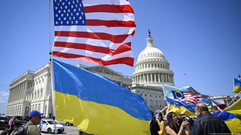 UE y OTAN celebran el paquete de ayuda de EE. UU. a Ucrania