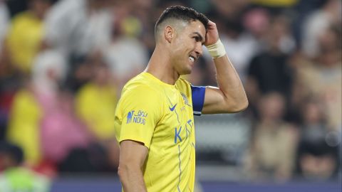 Abu Dhabi (United Arab Emirates), 08/04/2024.- Cristiano Ronaldo of Al-Nassr reacts during the semifinal soccer match of the Saudi Super Cup between Al-Hilal and Al-Nassr in Abu Dhabi, United Arab Emirates, 08 April 2024. (Emiratos Árabes Unidos) EFE/EPA/ALI HAIDER