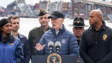 El presidente Biden prometió que se reconstruirá rápidamente el puente colapsado en Baltimore.