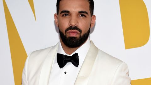 Drake eliminó la canción “Taylor Made Freestyle” con la voz de Tupac Shakur generada con IA