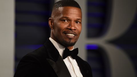 A un año de su complicación de salud, Jamie Foxx está feliz y fuerte