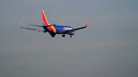 Dos heridos tras turbulencia severa en vuelo de Southwest que aterrizó de emergencia en Florida